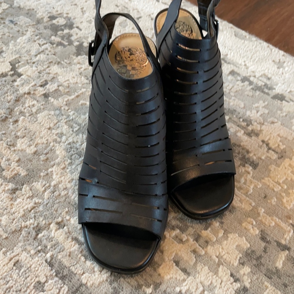 Vince Camuto Black heels size 7